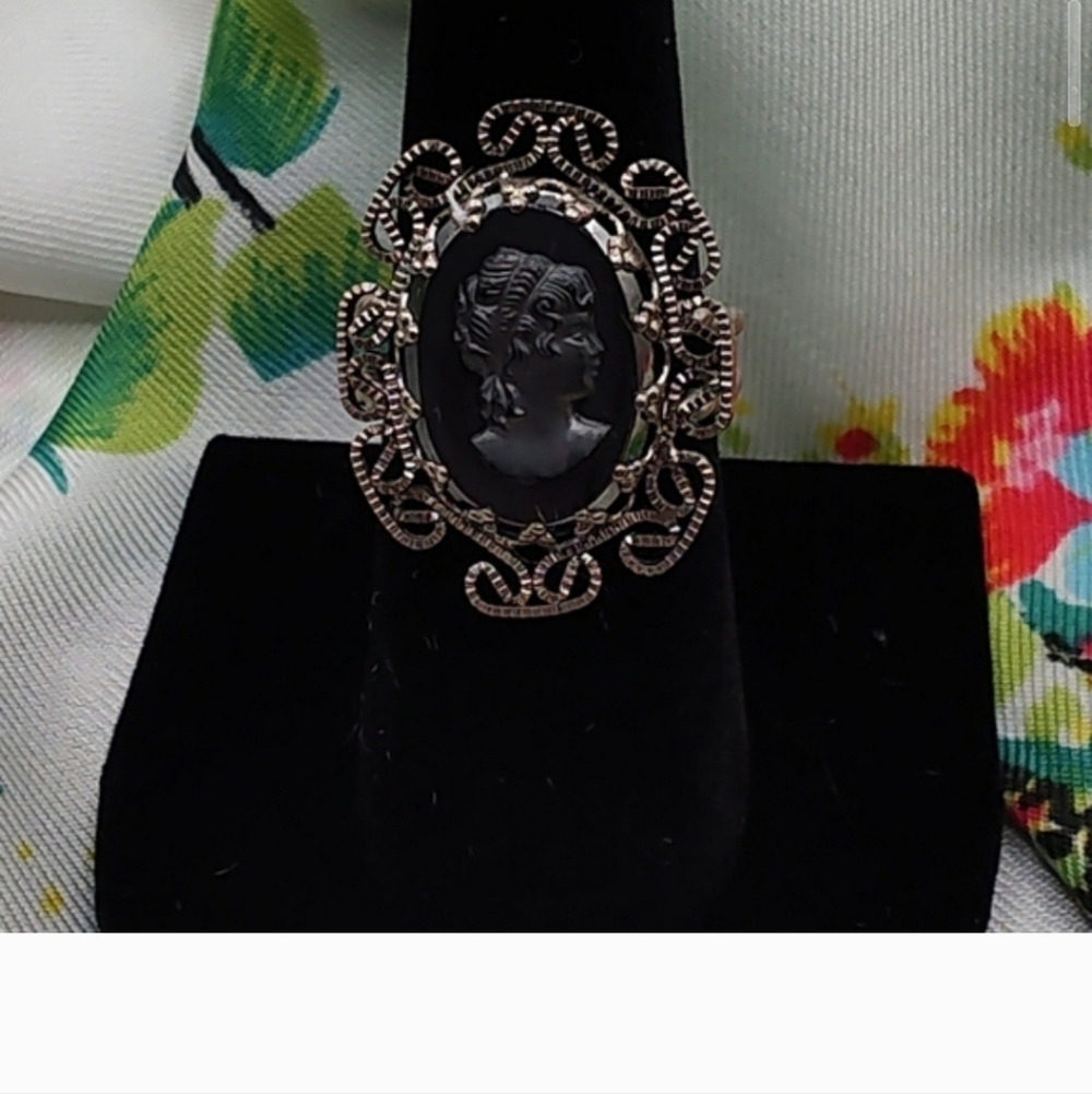 Vintage Mourning Cameo Ring - Silver Tone Adjustable Hematite Filigree - Picture 2 of 6